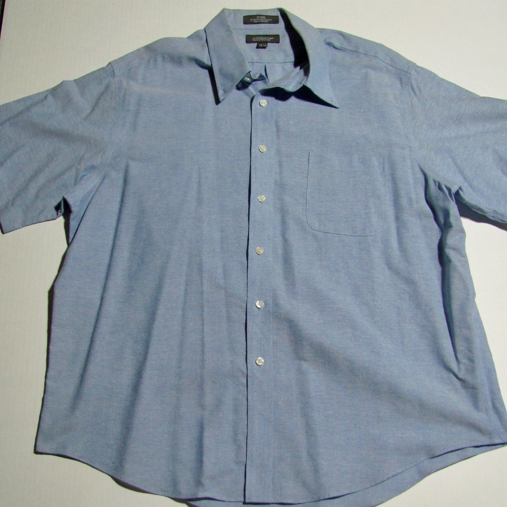 Croft & Barrow Men's Short Sleeve Oxford Dress Shirt; 2 XL; Blue